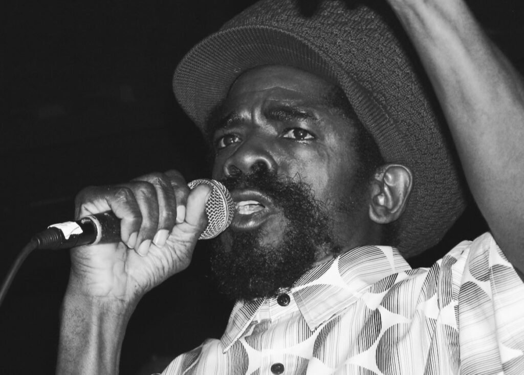 Cocoa tea dies